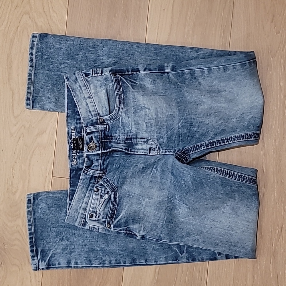 Request Jeans
